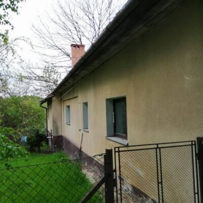 Dom z dużą działką i budynkami gospodarczymi 0,9467 ha